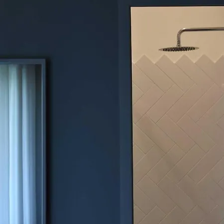 Pool&suites بيت ضيافة 4*