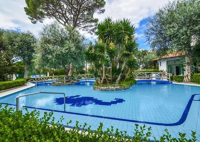 Guest house Pool&suites 4*