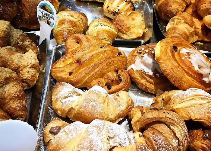 Pool&suites Guest house