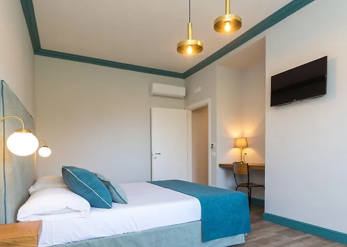 Pool&suites Guest house 4*